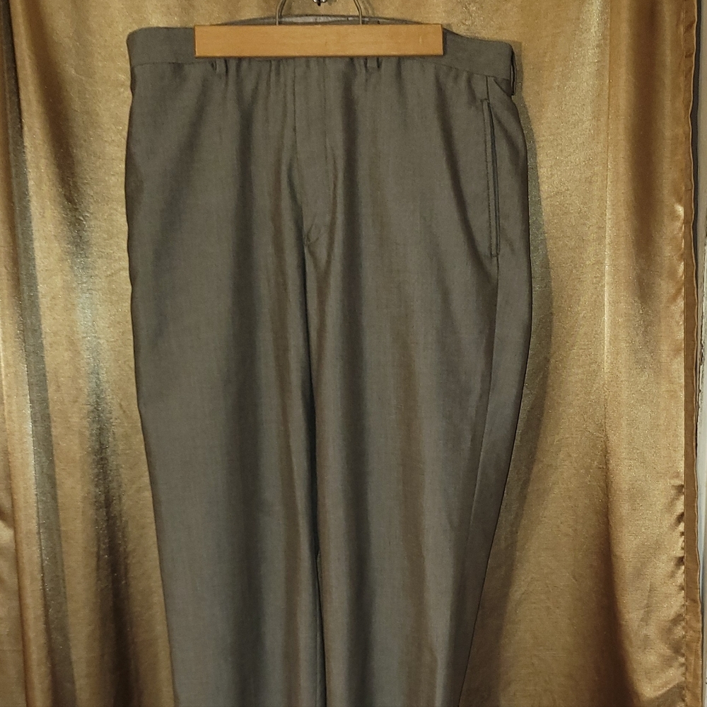 Lauren Ralph Lauren Men's Pants - Picture 1 of 11